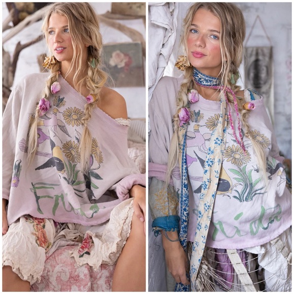 Magnolia Pearl Flight Flowers Frida Nago
Sweatshirt OS - Picture 2 of 9